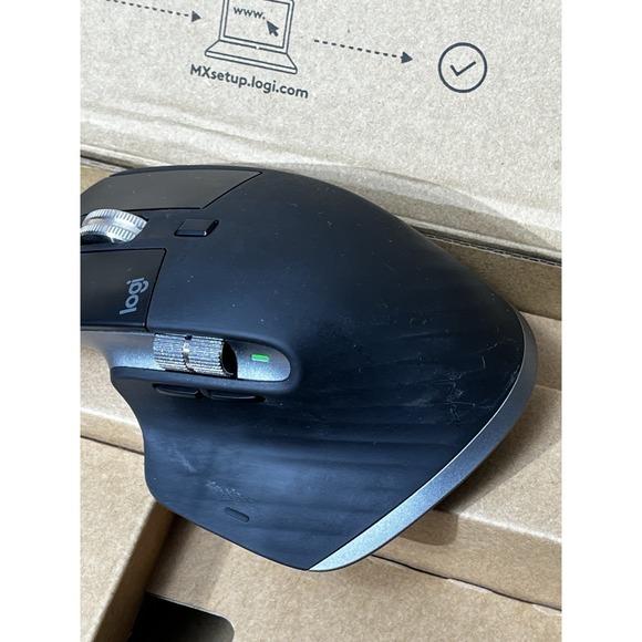 Logitech MX Keys Keyboard + MX Master 3 for Mac Mouse Combo – Unifying Receiver - Picture 13 of 13